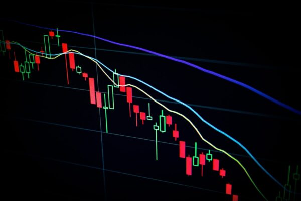 US Stock Markets React to Extended Government Shutdown as Economic Concerns Mount